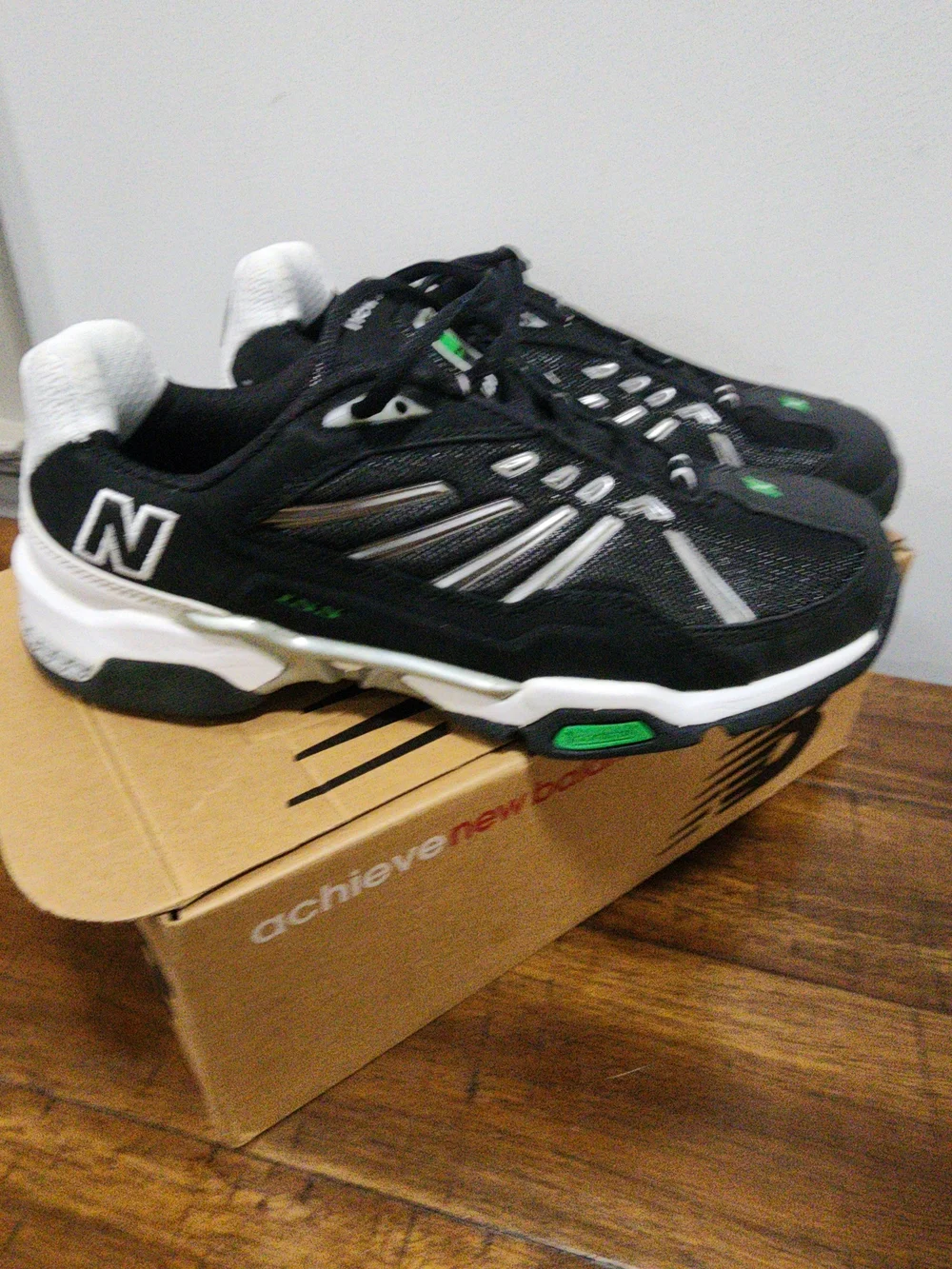 New Balance CT820BK Men's Tennis Shoes Black White 4E Extra Wide Size 8 NWOT